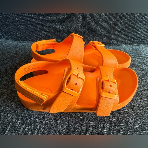 Orange Sandals with Adjustable Strap and Slip-Resistant Sole/girls size 12 - Picture 10 of 11